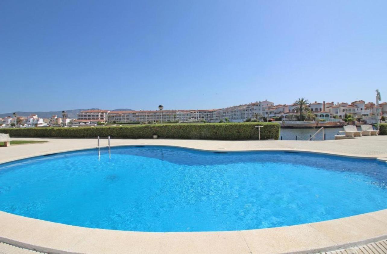 Apartamento Gran Lago Con Vistas Al Canal Empuriabrava Exterior photo